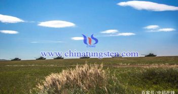 99式主戰(zhàn)坦克在楚戈爾草原圖片