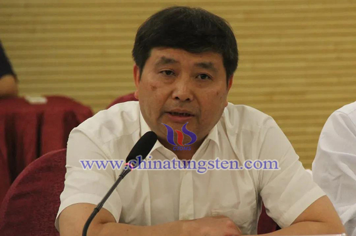 江西鎢業(yè)控股集團(tuán)有限公司行銷部總經(jīng)理廖肇康（代表江春林副會(huì)長(zhǎng)、主席團(tuán)主席）