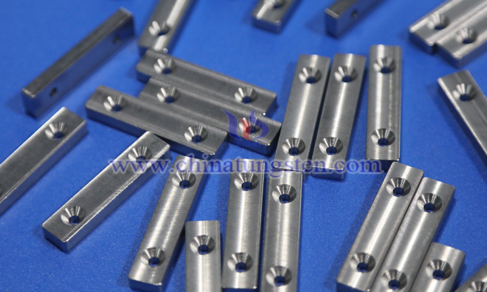 Picture of tungsten alloy counterweight blocks