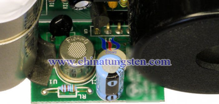 高感度、低消費(fèi)電力の新しいガスセンサーに適用された黃色の酸化タングステン