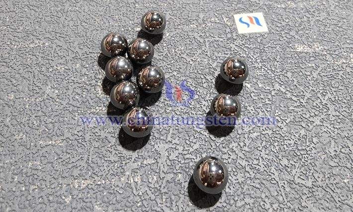 中鎢智造硬質(zhì)合金球圖片